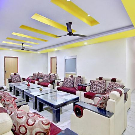 โอโย โฮม 78802 พลาชี ภาวัน ฌัชรา Apartment Jhajra ภายนอก รูปภาพ