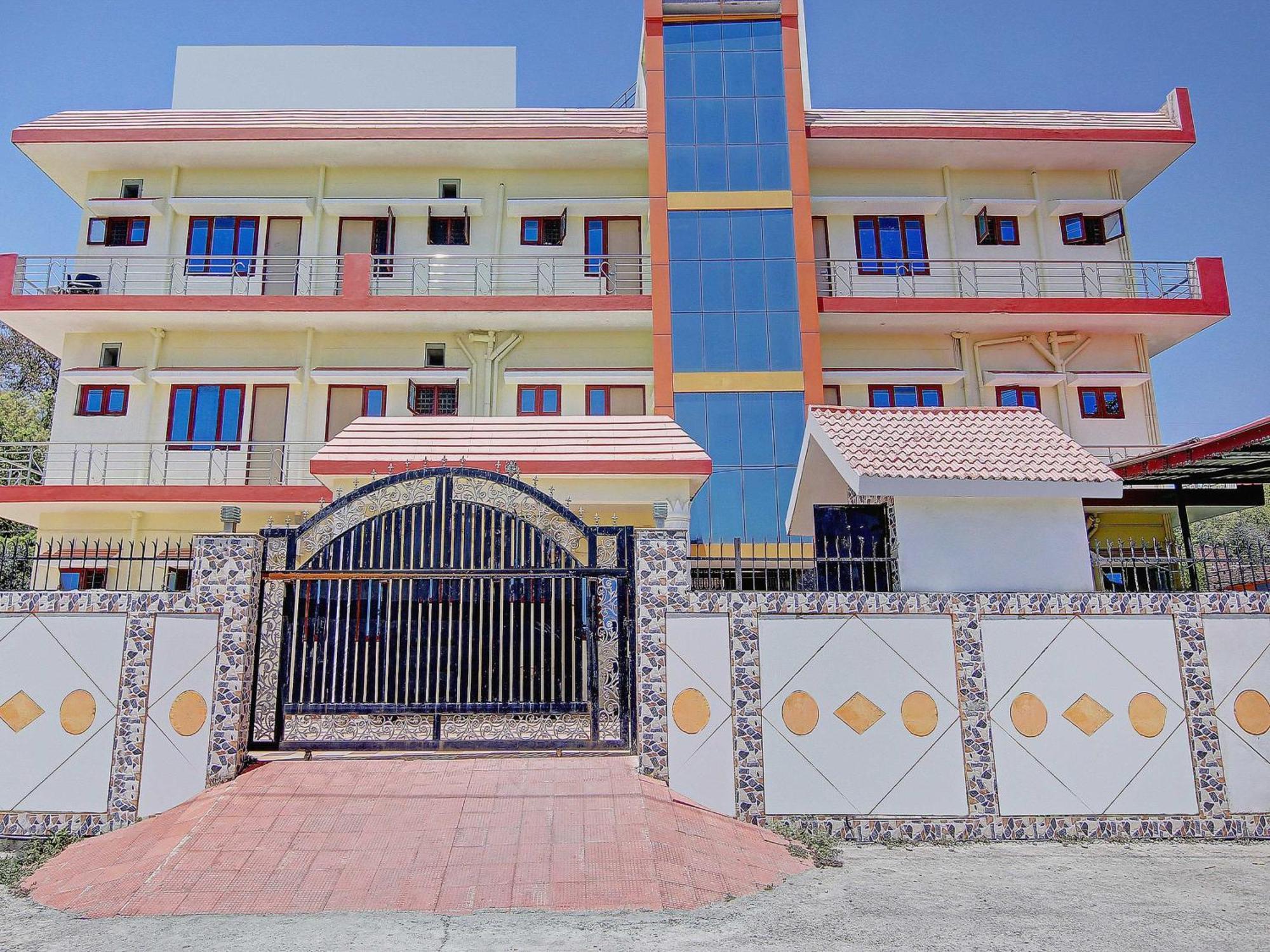 โอโย โฮม 78802 พลาชี ภาวัน ฌัชรา Apartment Jhajra ภายนอก รูปภาพ