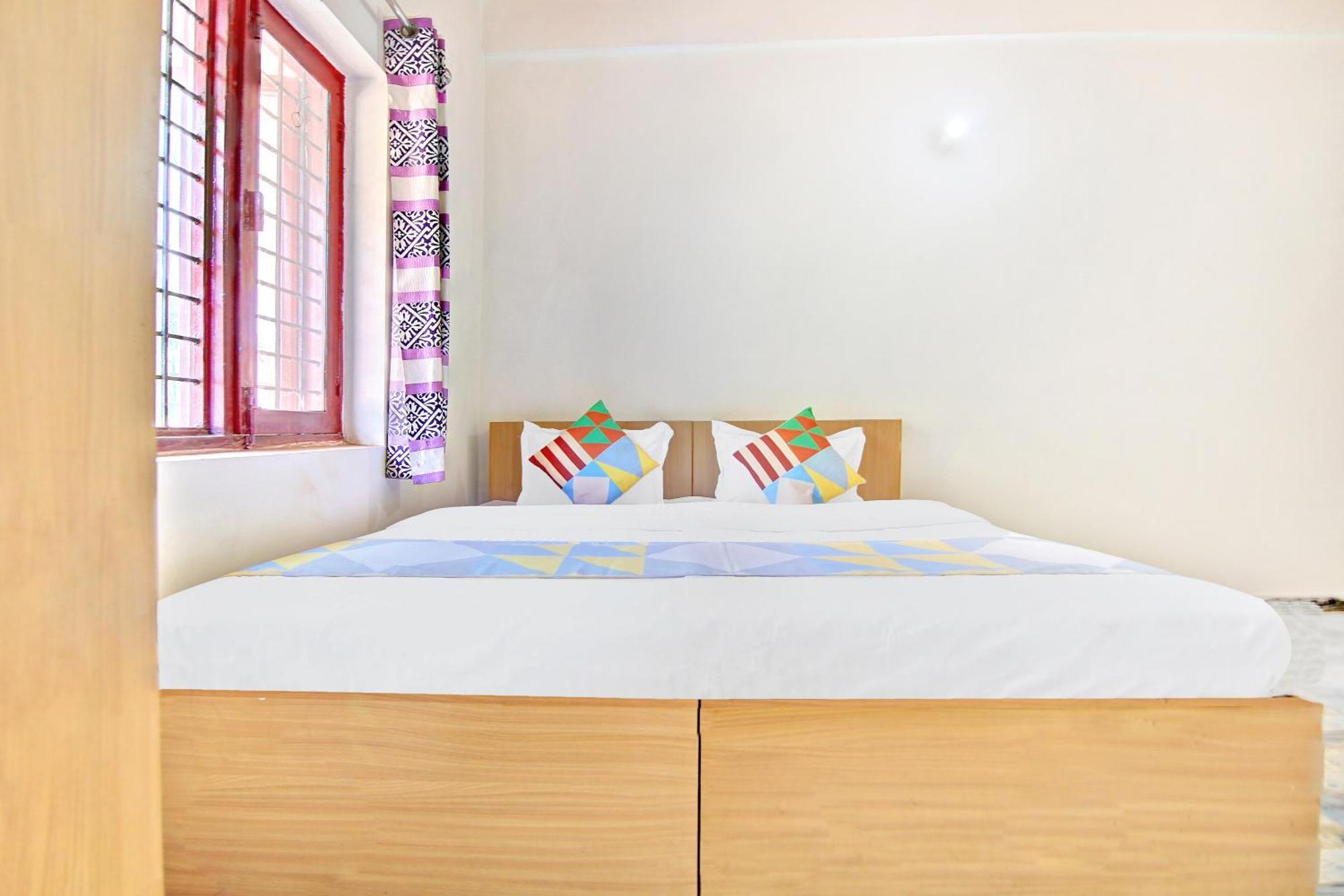 โอโย โฮม 78802 พลาชี ภาวัน ฌัชรา Apartment Jhajra ภายนอก รูปภาพ