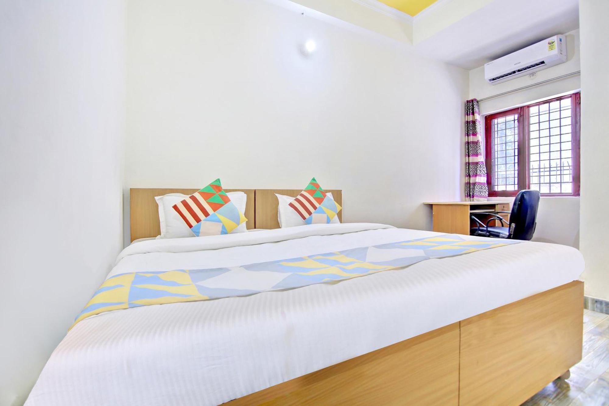 โอโย โฮม 78802 พลาชี ภาวัน ฌัชรา Apartment Jhajra ภายนอก รูปภาพ