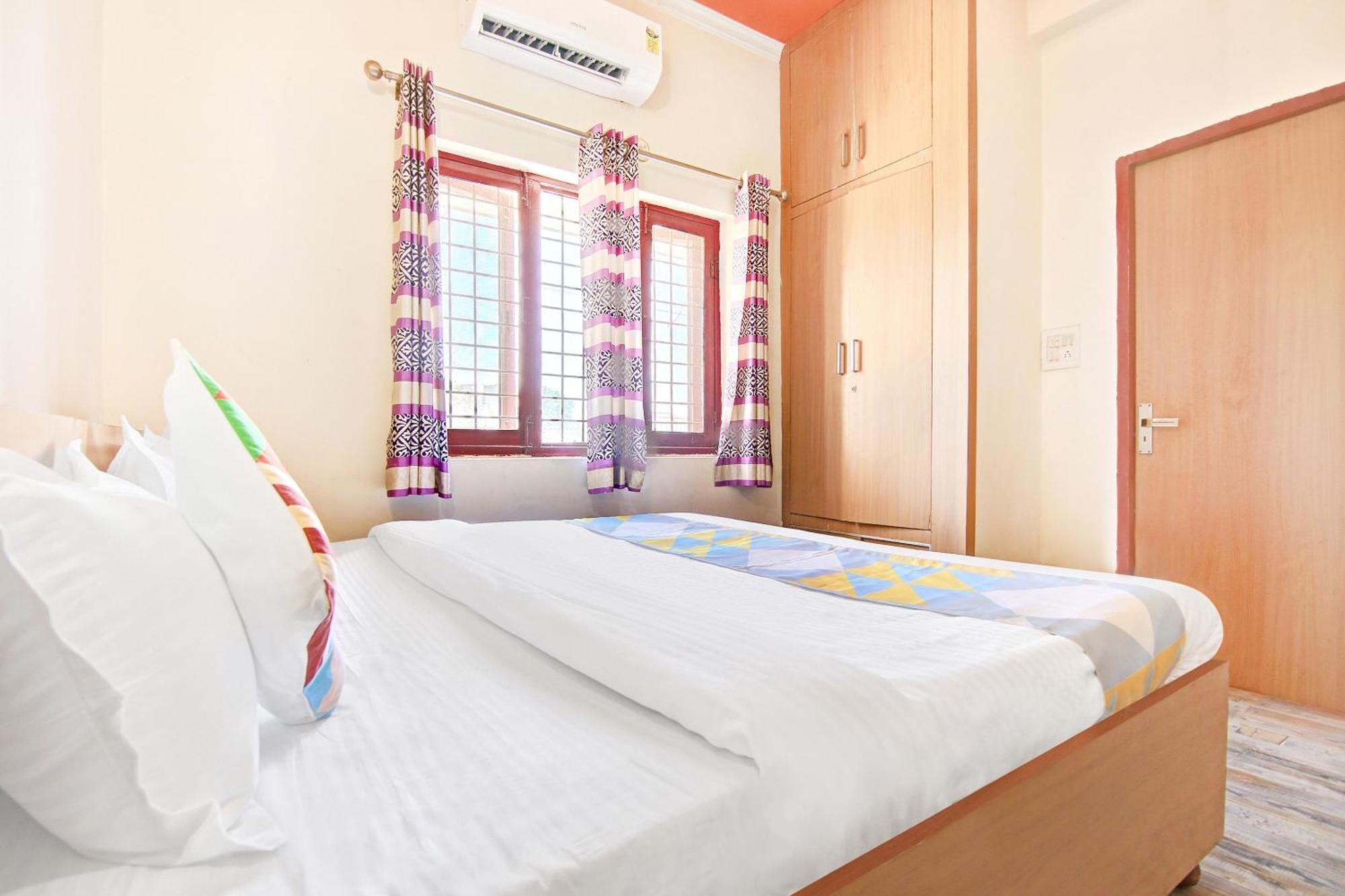 โอโย โฮม 78802 พลาชี ภาวัน ฌัชรา Apartment Jhajra ภายนอก รูปภาพ